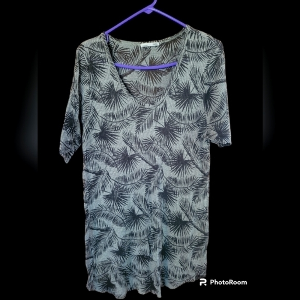Nice Zara Palm Tree Shirt Hi Lo Small Top womens Size 8 lightweight